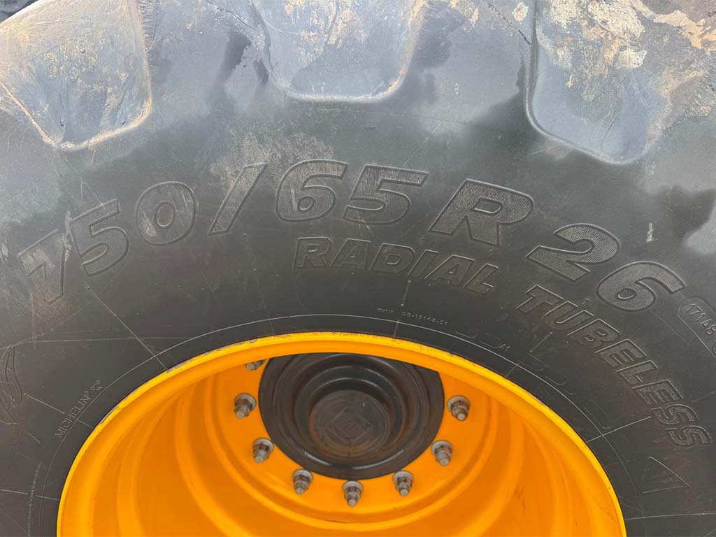JCB 435S loading shovel